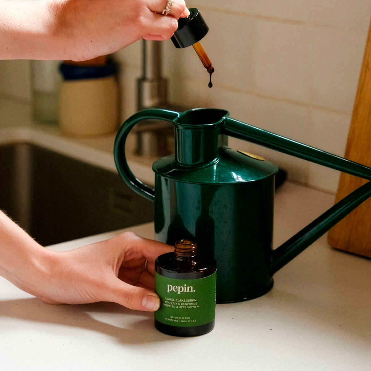 Dünger und Bodenverbesserer für den Garten - Pflegendes Serum – Grüne Pflanzen -