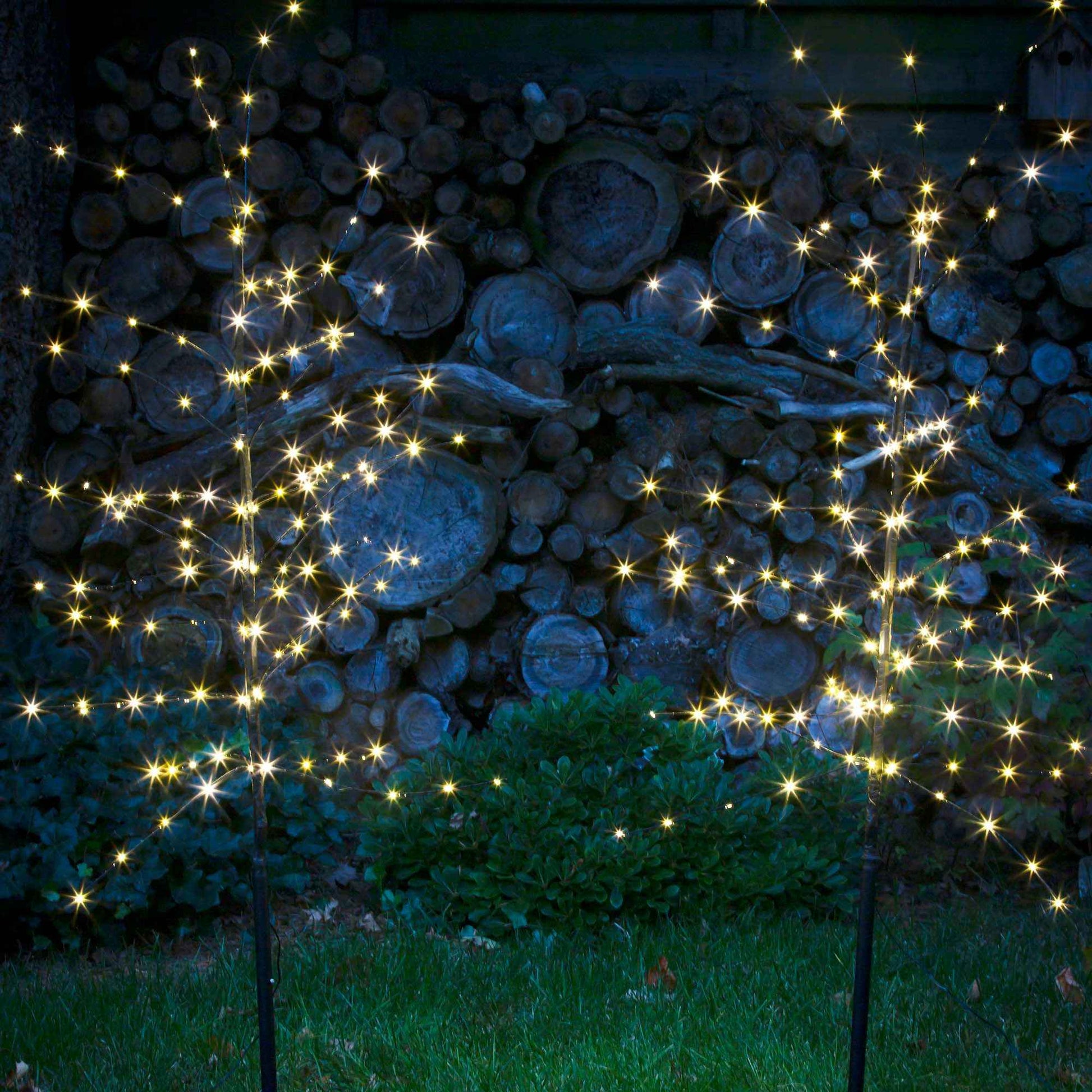 LED Lichterbaum Groß 240 LED - großer LED-Baum, Vorgartendekoration  Weihnachten, LED Baum Aussen, Weihnachtsbeleuchtung für den Garten,  Lichterzweig, LED-Baum, Outdoor-Weihnachtsbeleuchtung, Gartendekoration mit  LED